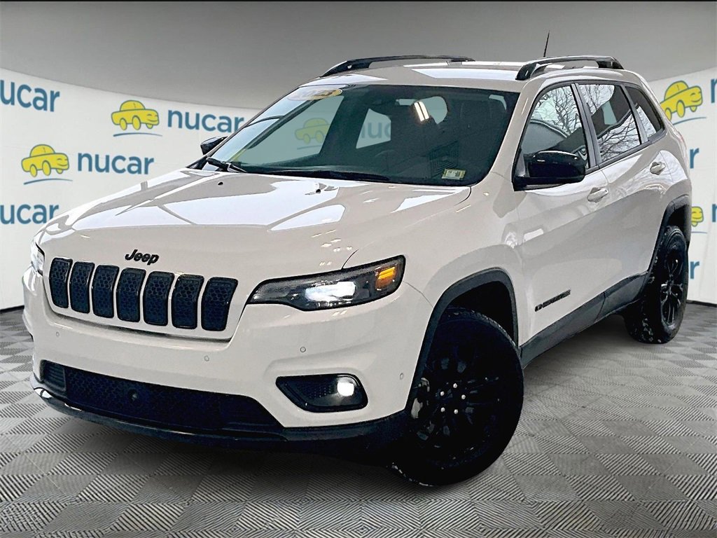 Used 2023 Jeep Cherokee Altitude Lux image 3