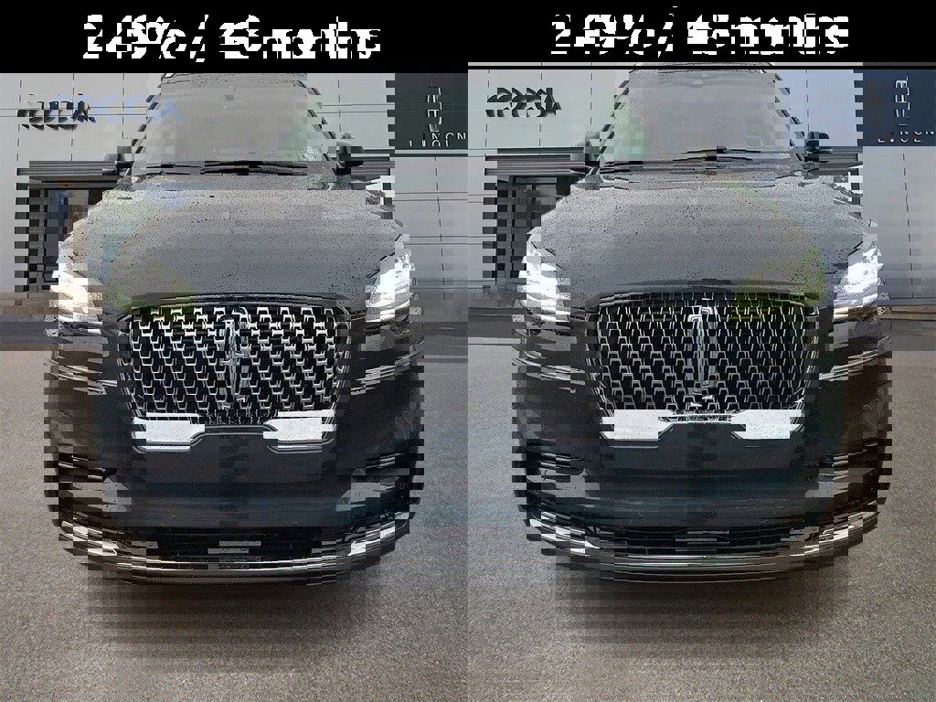Used 2023 Lincoln Aviator Reserve w/ Equipment Group 201A image 2