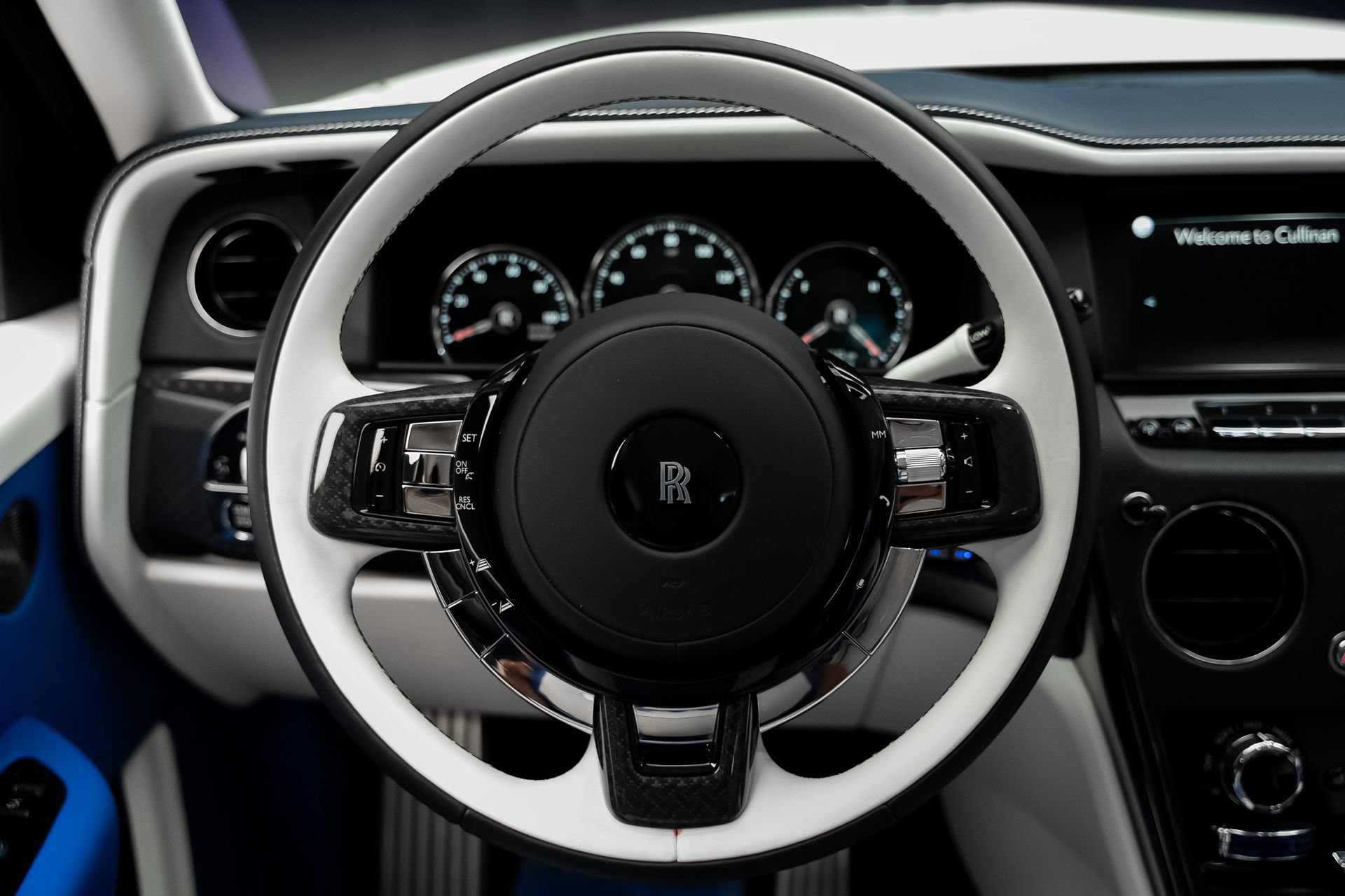 Used 2024 Rolls-Royce Cullinan Black Badge w/ Driver's Package AWD/4WD image 44