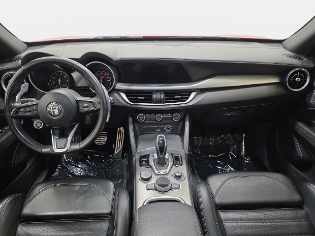 Used 2022 Alfa Romeo Stelvio Veloce AWD/4WD image 10
