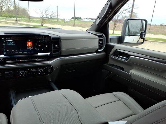 Used 2024 Chevrolet Silverado 2500 LTZ w/ LTZ Convenience Package AWD/4WD image 5