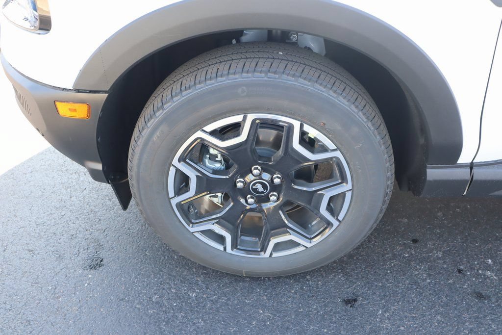 New 2025 Ford Bronco Sport Outer Banks w/ Outer Banks Tech Package+ AWD/4WD image 18