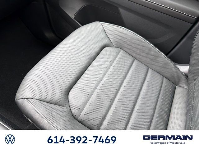 New 2026 Volkswagen Atlas Cross Sport SEL R-Line image 30