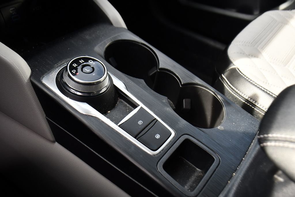 Used 2023 Ford Escape Platinum w/ Premium Technology Package image 31