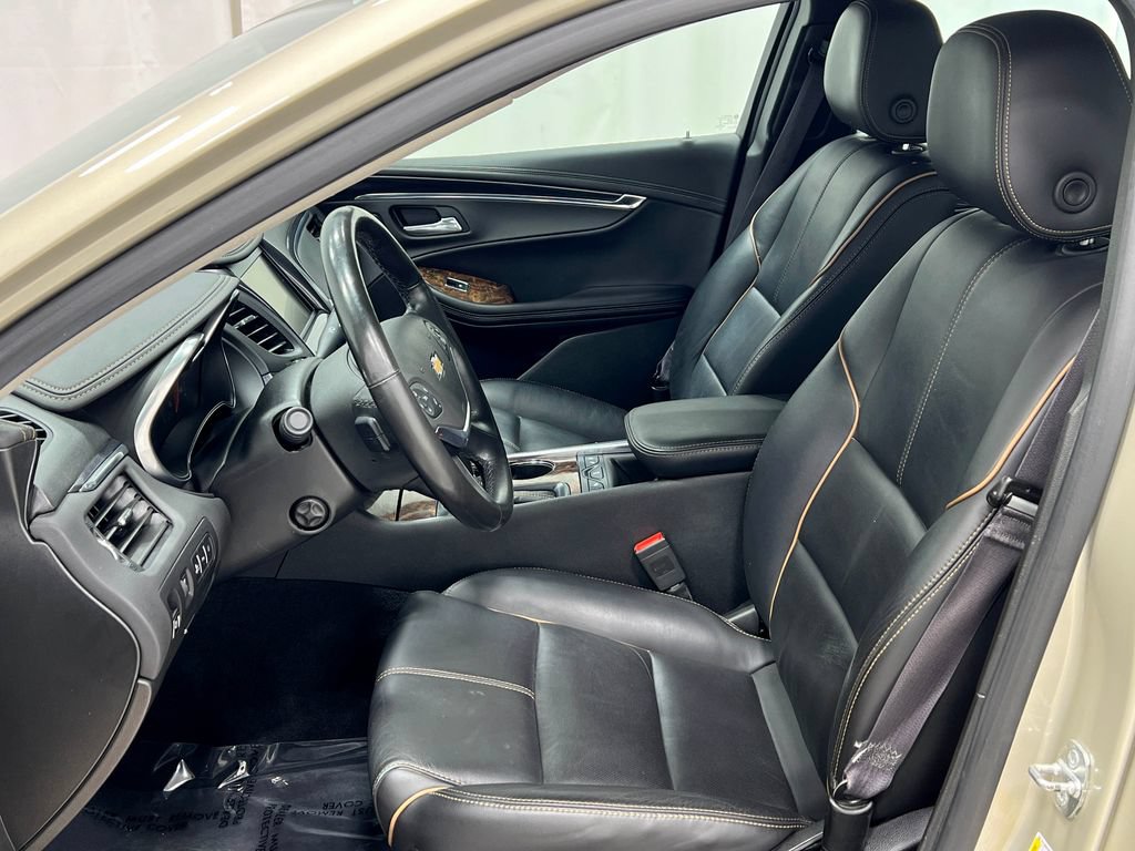 Used 2015 Chevrolet Impala LTZ FWD image 14