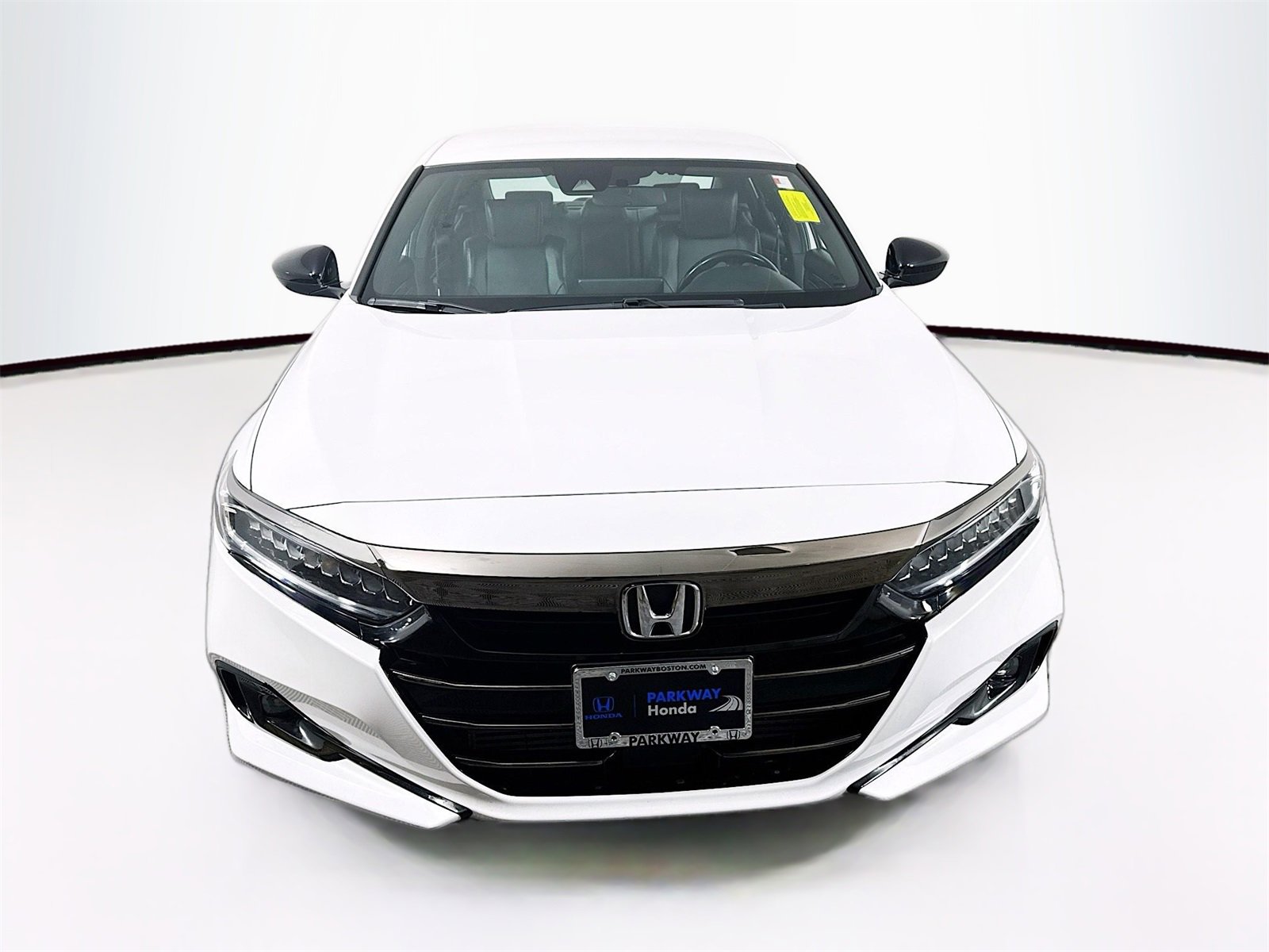 Used 2021 Honda Accord Sport image 2
