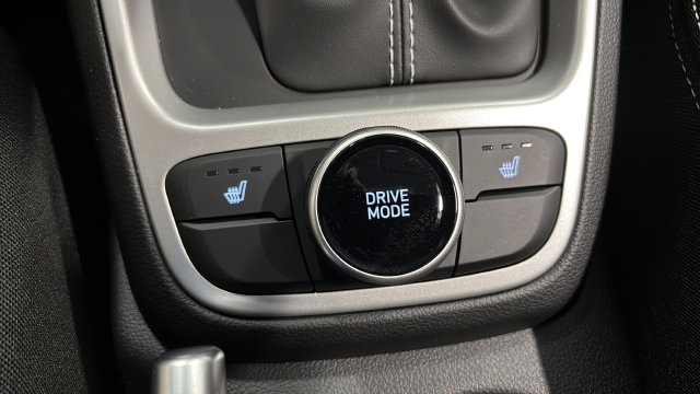 New 2026 Hyundai Venue SEL FWD image 32