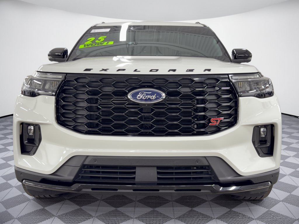 Used 2025 Ford Explorer ST AWD/4WD image 6