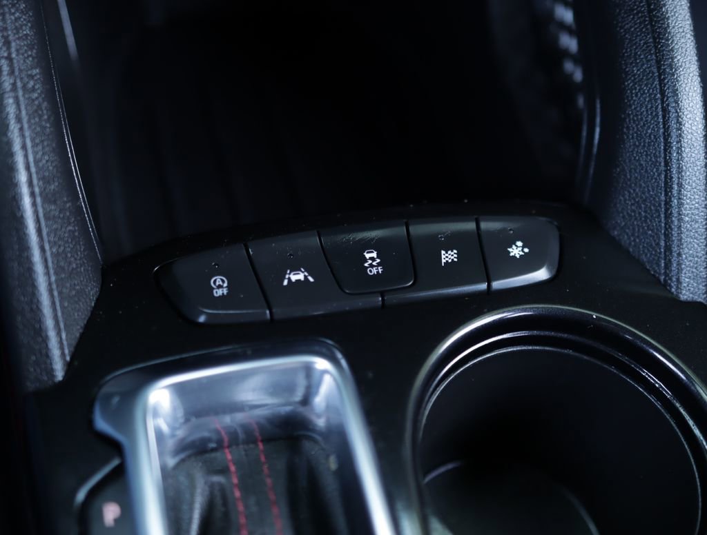 Used 2022 Chevrolet TrailBlazer RS w/ Convenience Package FWD image 16