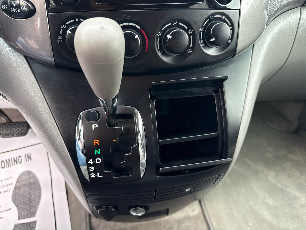 Used 2010 Toyota Sienna LE image 19