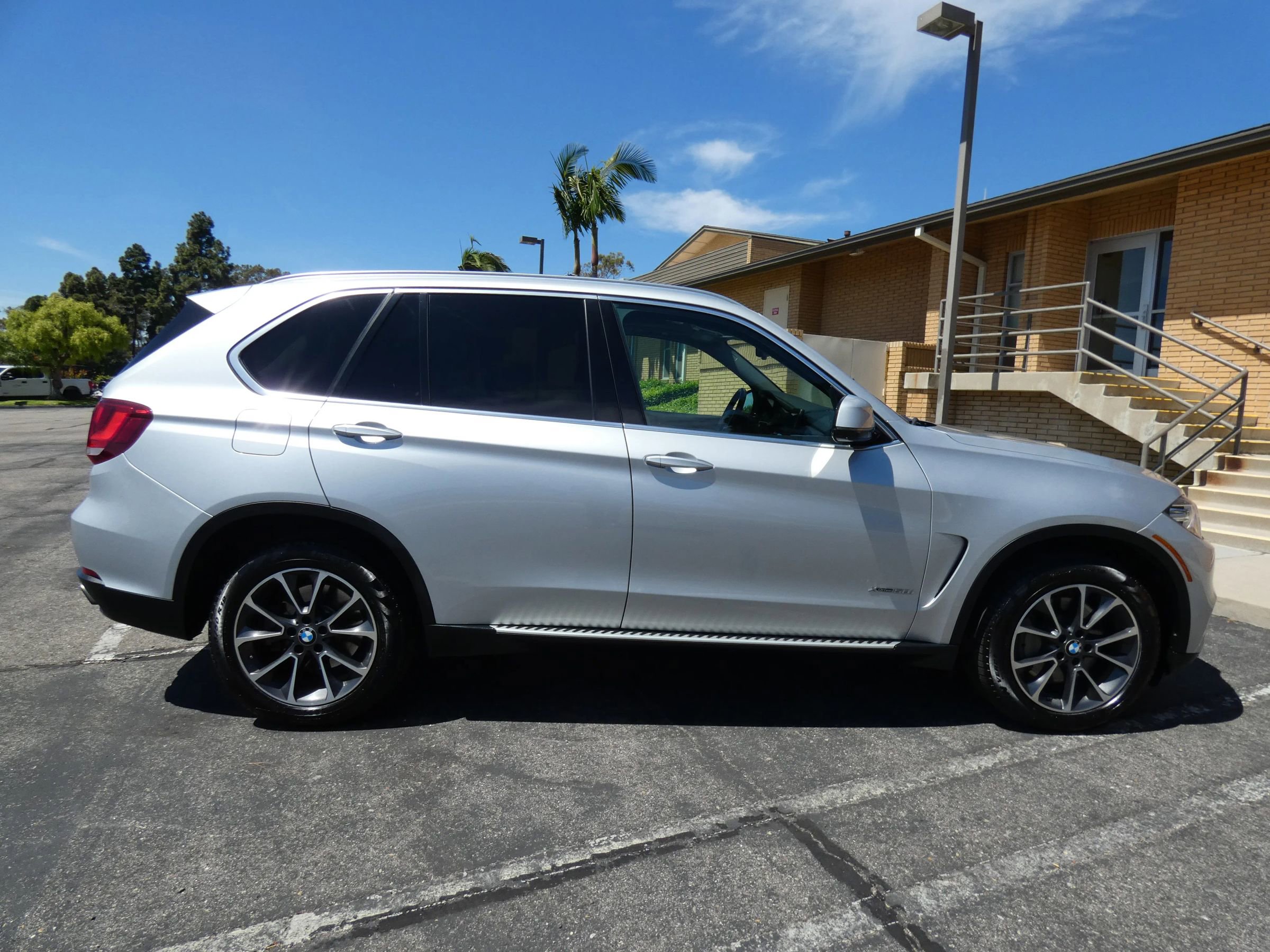 Used 2015 BMW X5 xDrive50i image 6