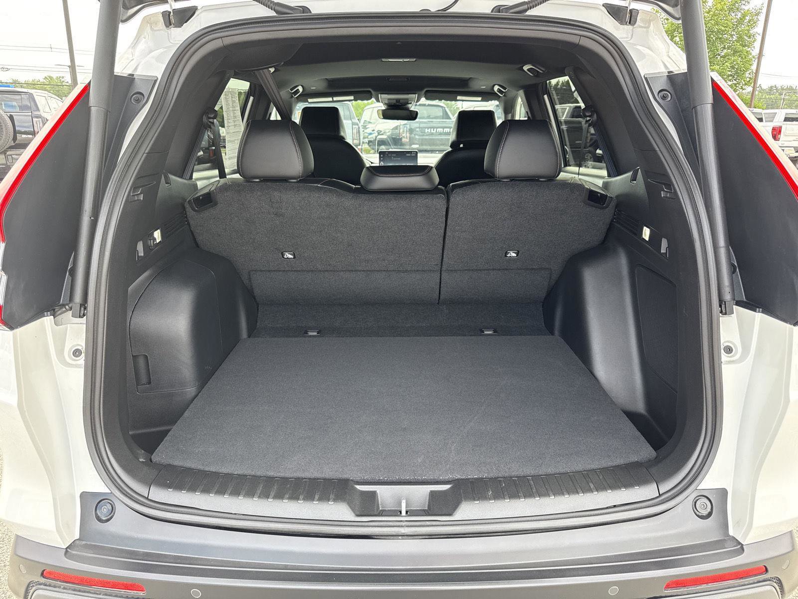 Used 2025 Honda CR-V Sport Touring image 16