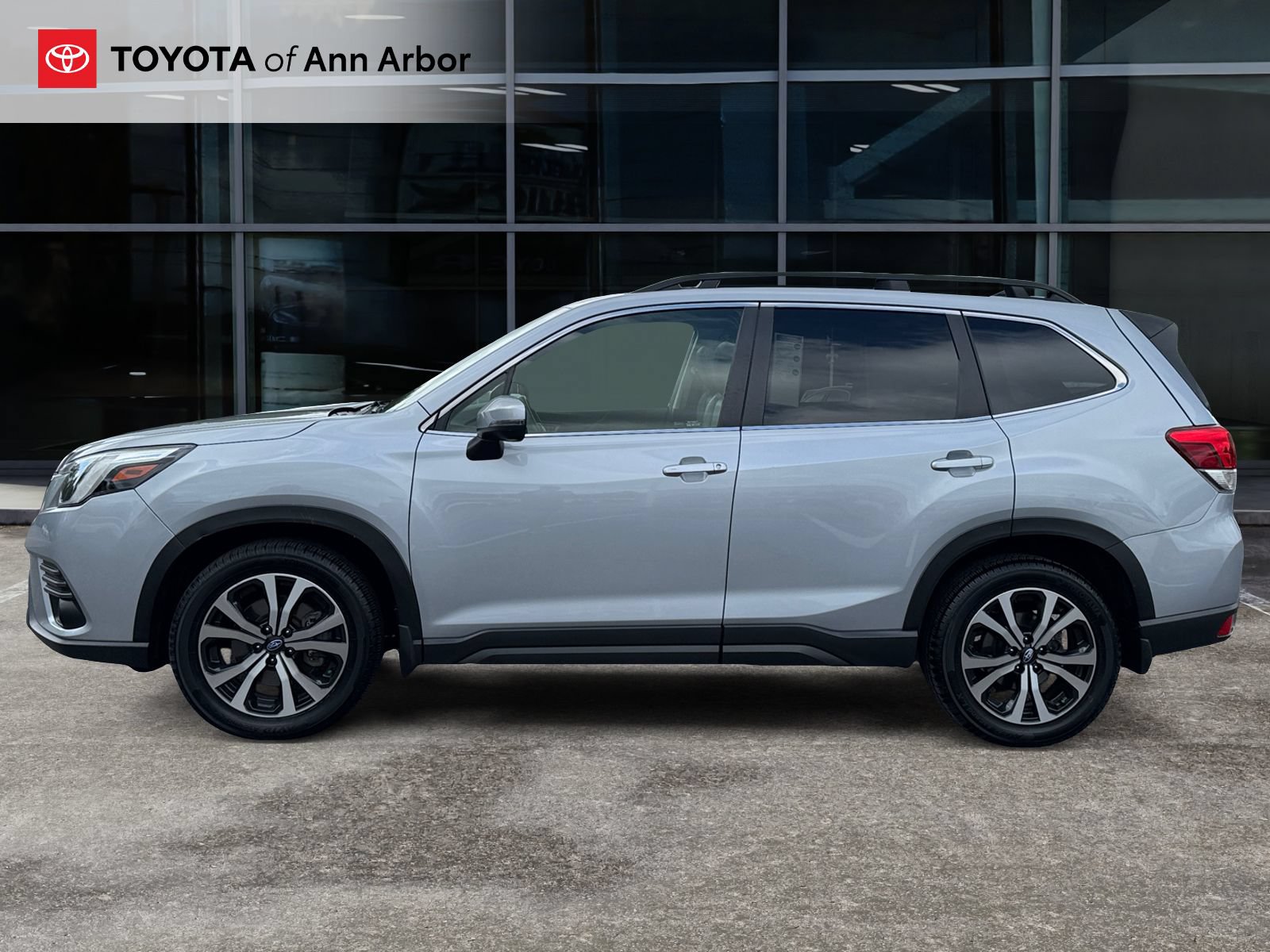 Used 2024 Subaru Forester Limited AWD/4WD image 10