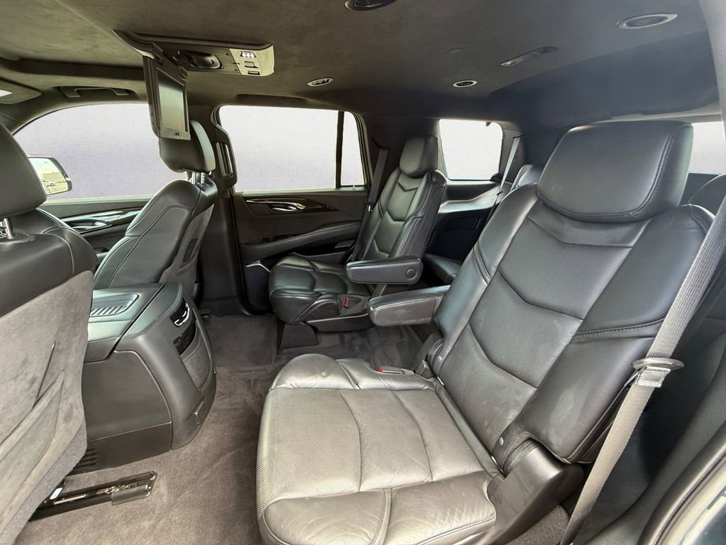 Used 2020 Cadillac Escalade Platinum AWD/4WD image 13