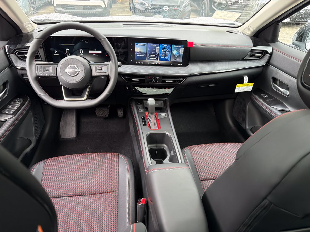 New 2026 Nissan Kicks SR w/ SR Premium Package FWD image 15