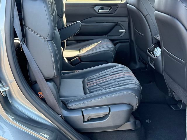 New 2026 Nissan Armada PRO-4X w/ Captain's Chari Seat Package AWD/4WD image 26