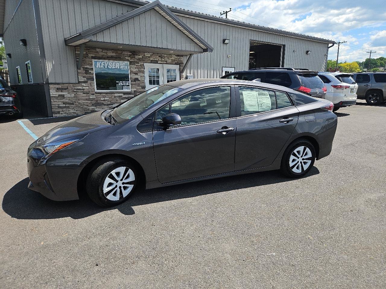 Used 2018 Toyota Prius Two w/ Prius Two Safety Plus Package FWD image 37