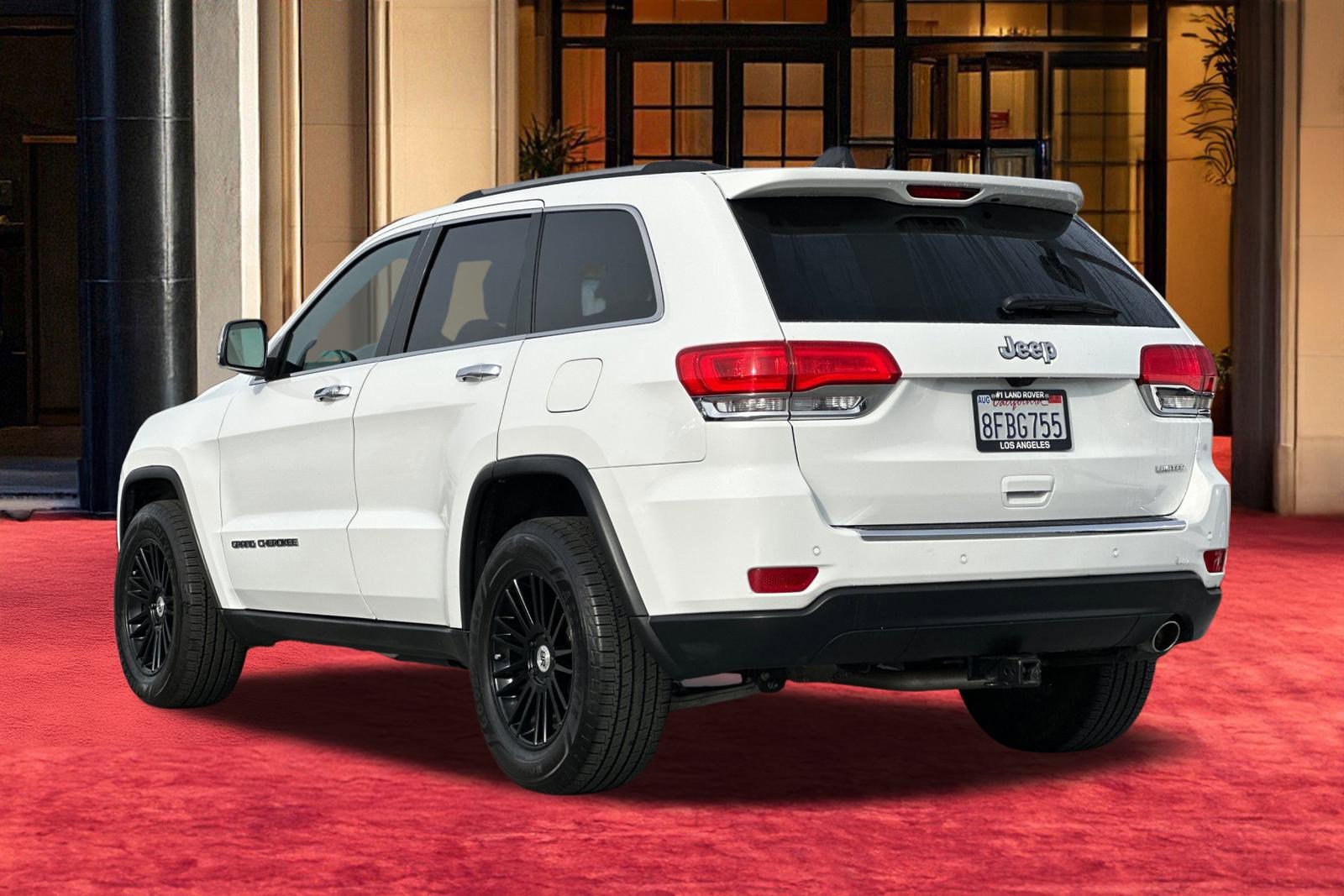 Used 2018 Jeep Grand Cherokee Limited image 4