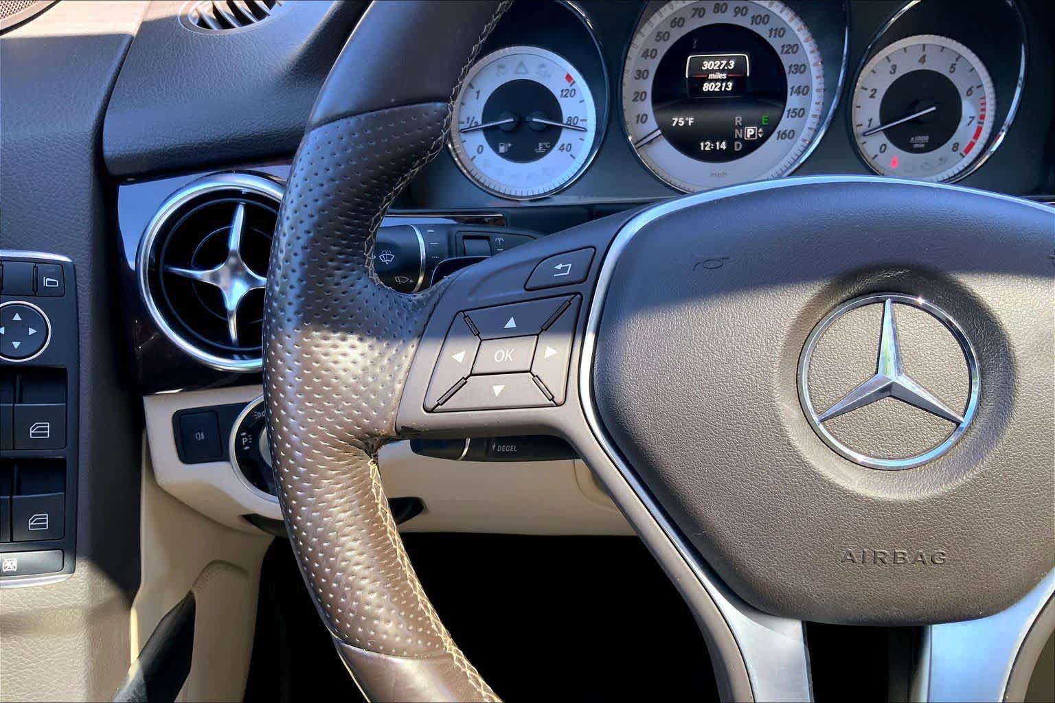 Used 2015 Mercedes-Benz GLK 350 4MATIC image 24