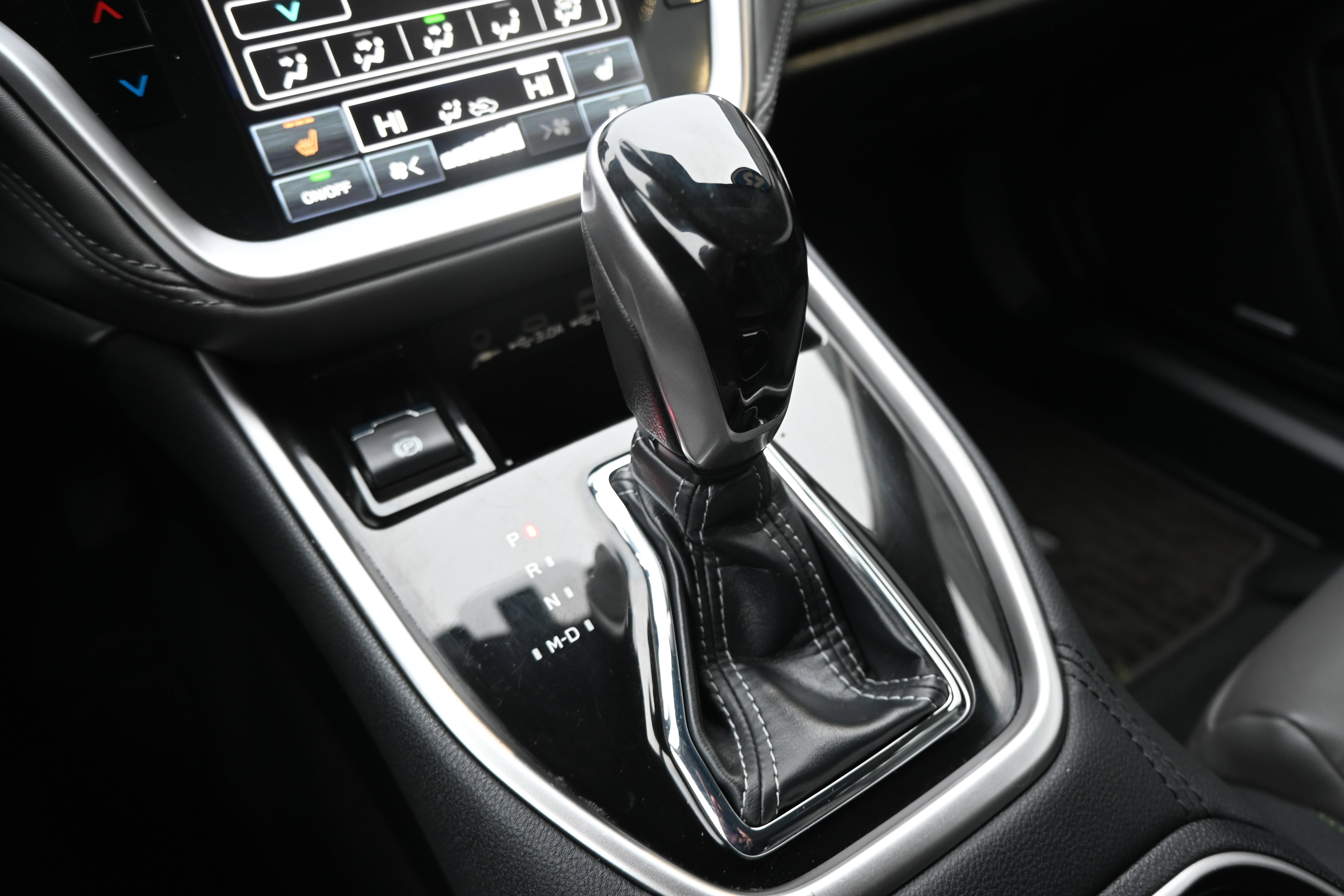 Used 2025 Subaru Outback Onyx Edition image 26