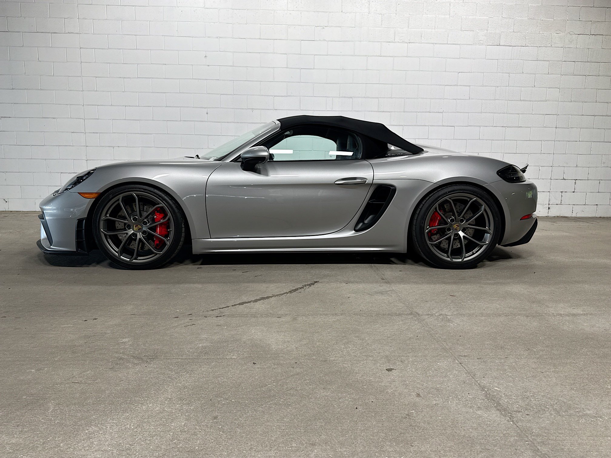 Certified 2022 Porsche 718 Boxster Spyder RWD image 2