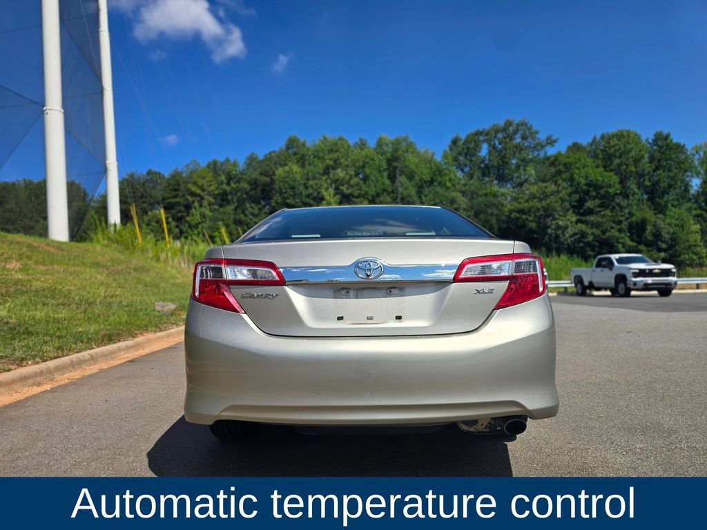 Used 2013 Toyota Camry XLE FWD image 4