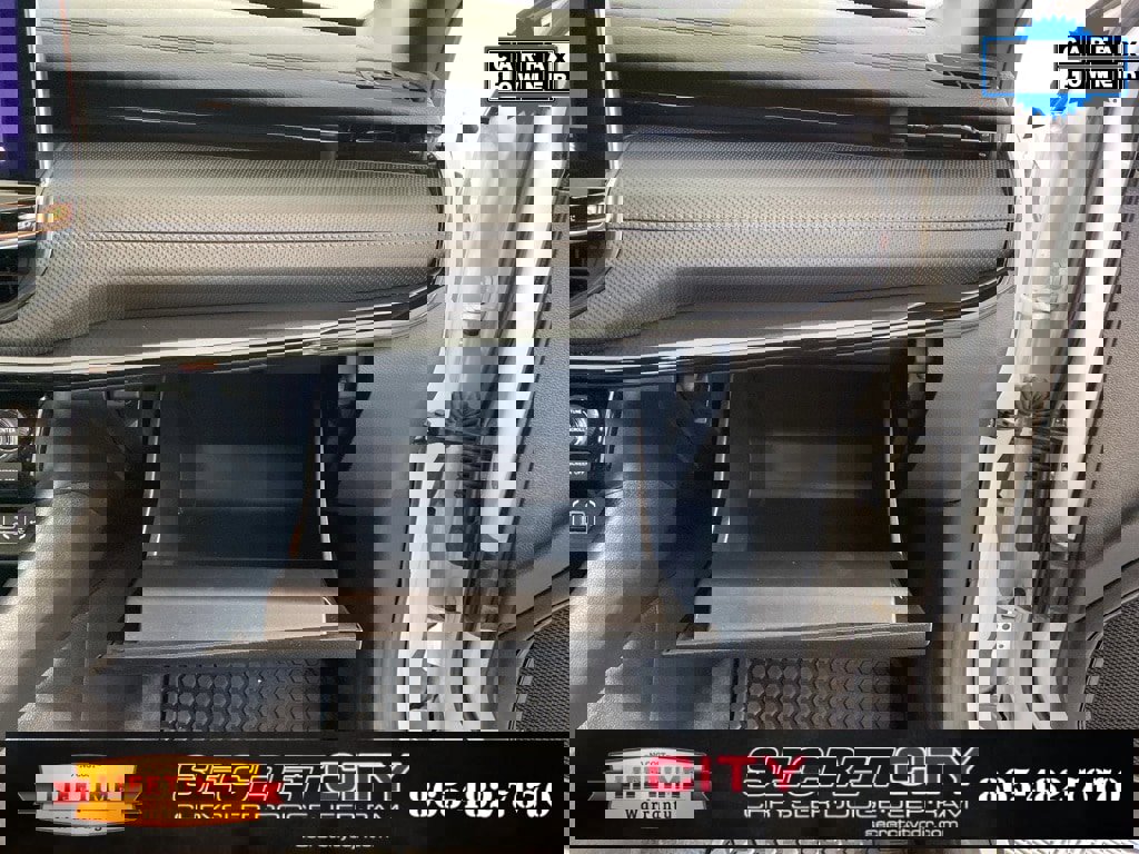 Used 2025 Jeep Compass Latitude w/ Altitude Special Edition image 32