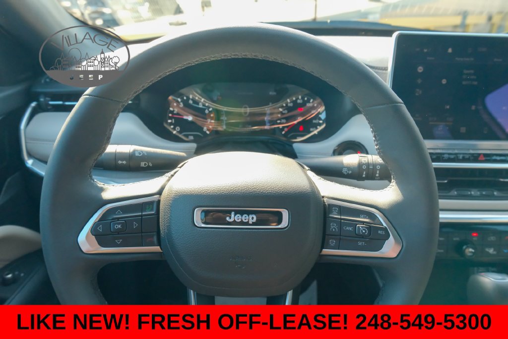 Used 2023 Jeep Compass Limited AWD/4WD image 17