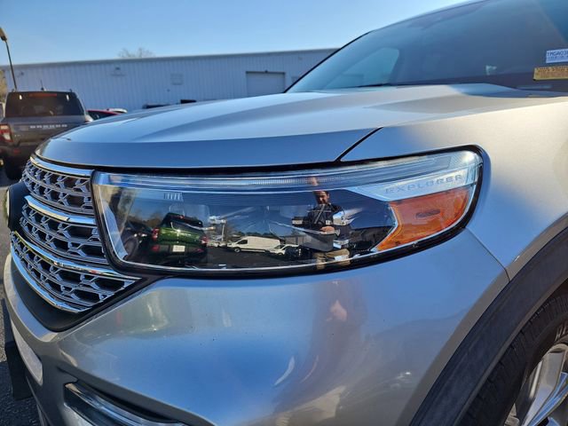 Used 2021 Ford Explorer Limited w/ Equipment Group 301A image 33