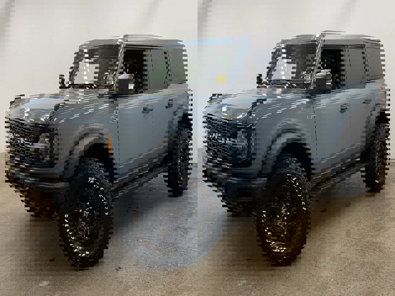 Used 2022 Ford Bronco Wildtrak image 1