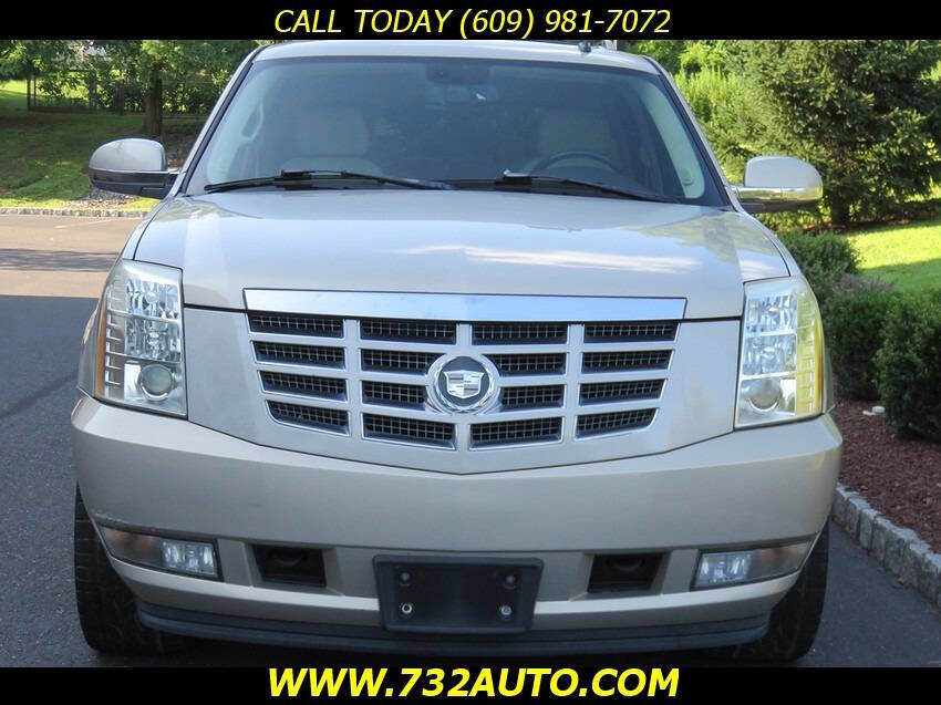 Used 2007 Cadillac Escalade AWD w/ Information Package image 5