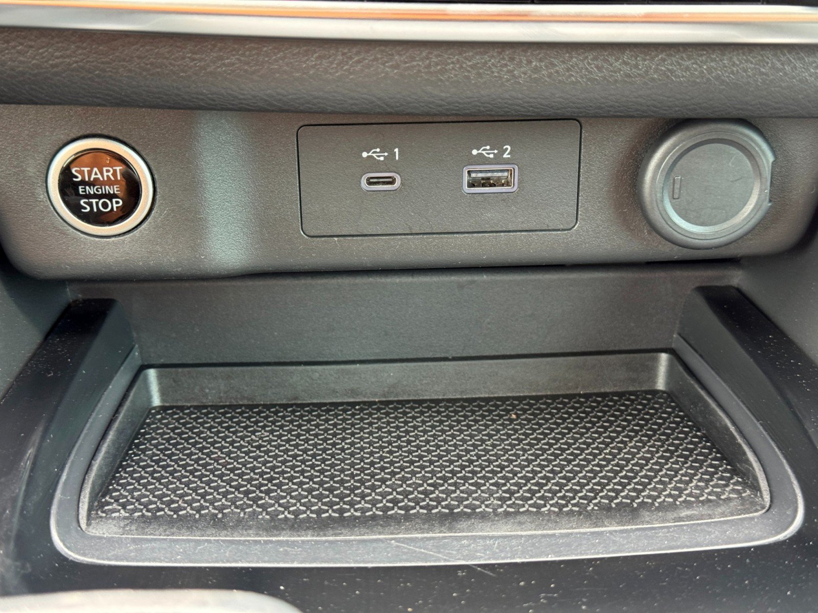Used 2022 Nissan Rogue SV w/ SV Premium Package FWD image 26