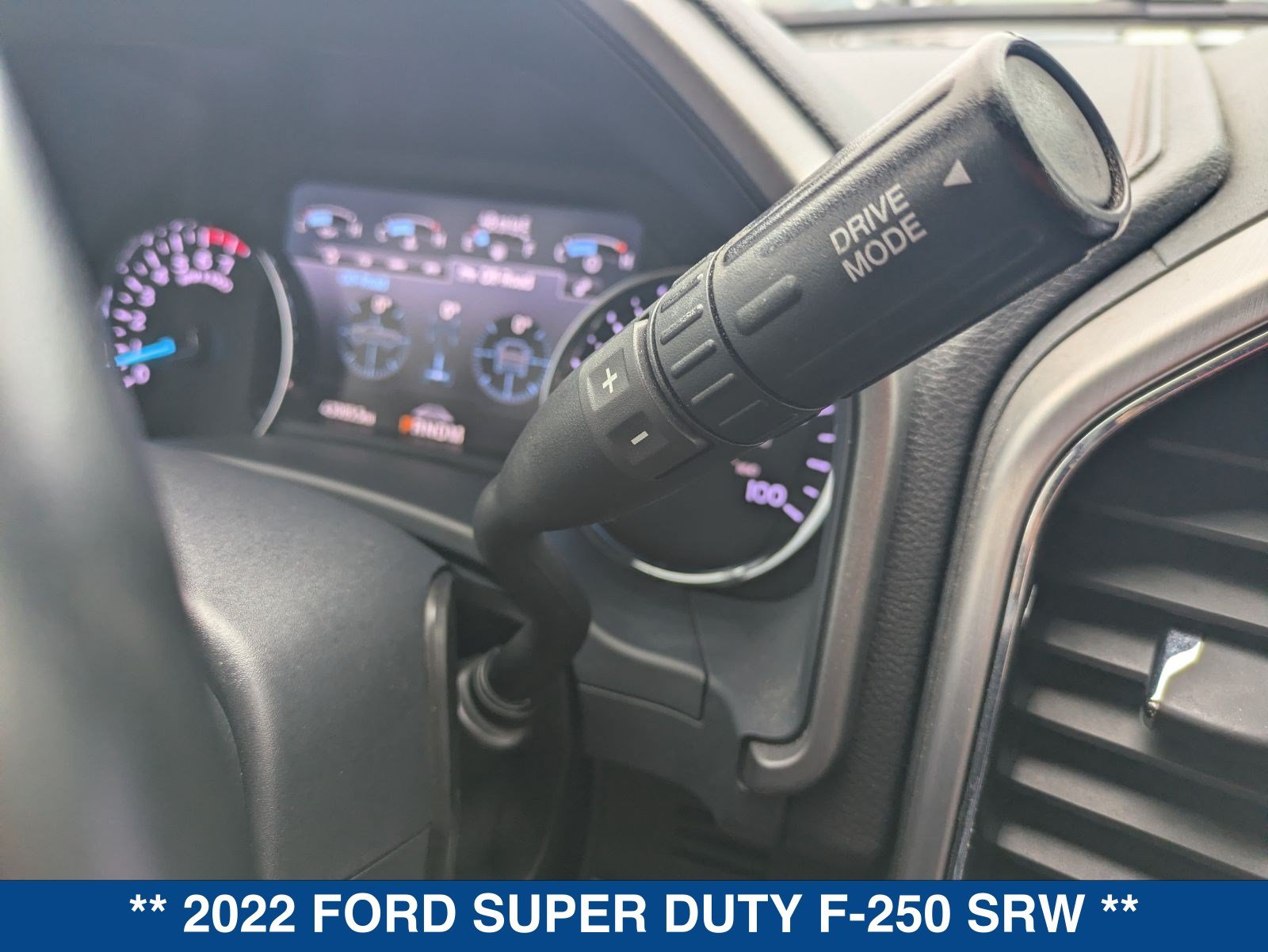 Certified 2022 Ford F250 Platinum w/ Tremor Off-Road Package AWD/4WD image 35