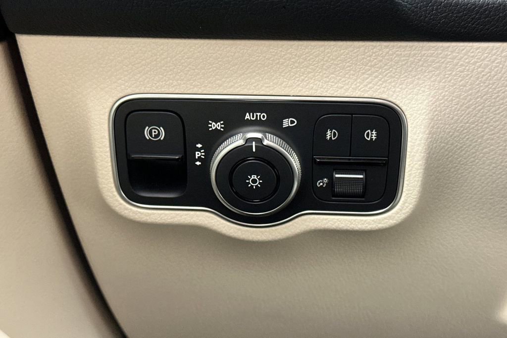 Certified 2026 Mercedes-Benz GLB 250 image 35