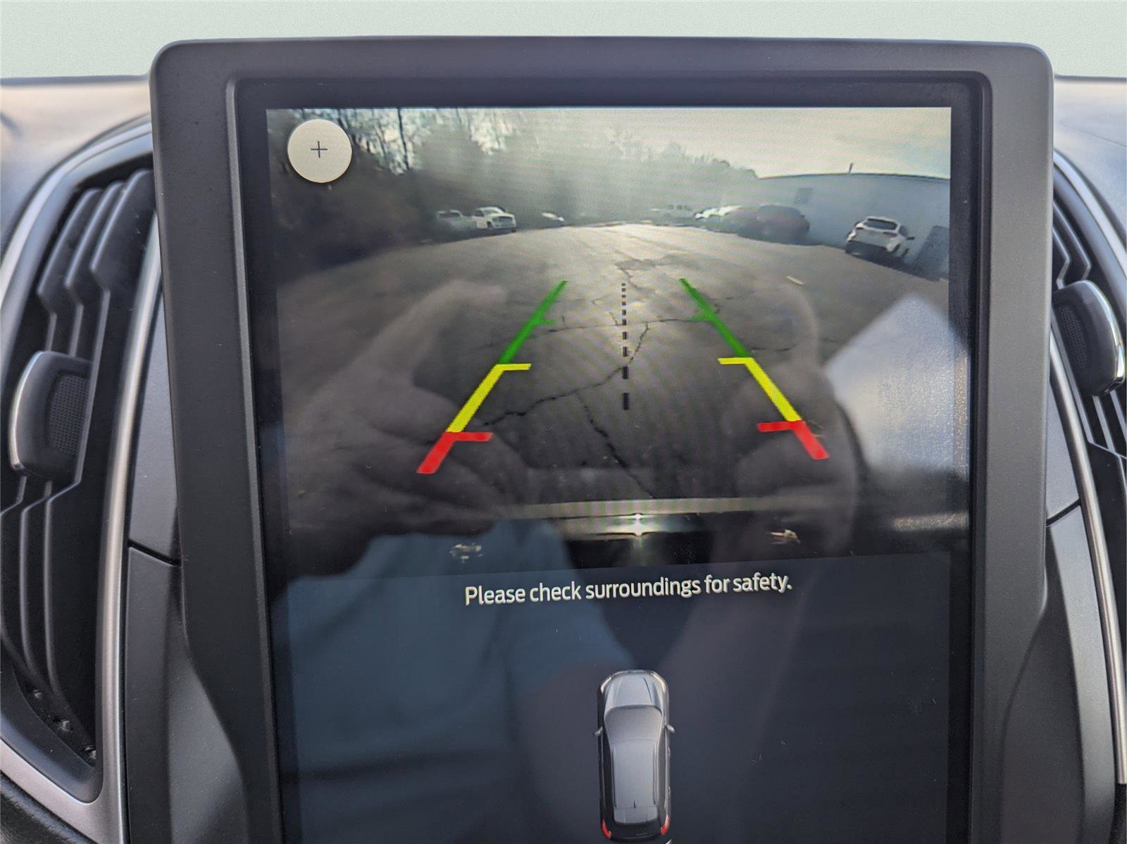 Used 2022 Ford Edge SEL image 17