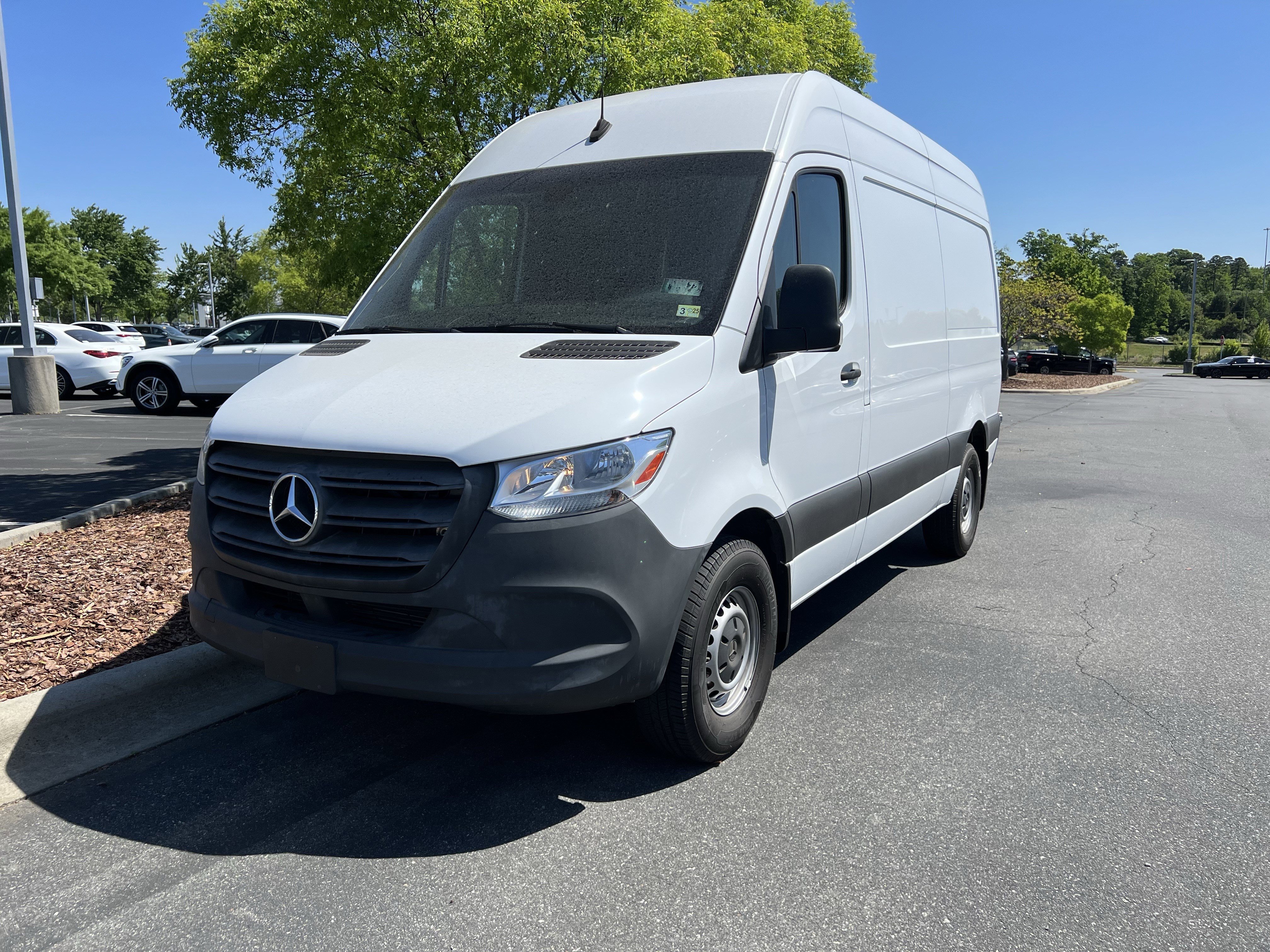 Used 2022 Mercedes-Benz Sprinter 2500 image 5