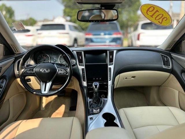 Used 2019 INFINITI Q50 Luxe w/ Essential Package (3.0T Luxe) AWD/4WD image 16