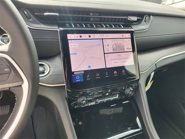 New 2025 Jeep Grand Cherokee Limited image 23