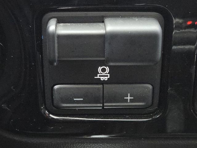 Used 2024 GMC Sierra 1500 Elevation w/ Elevation Premium Package image 7