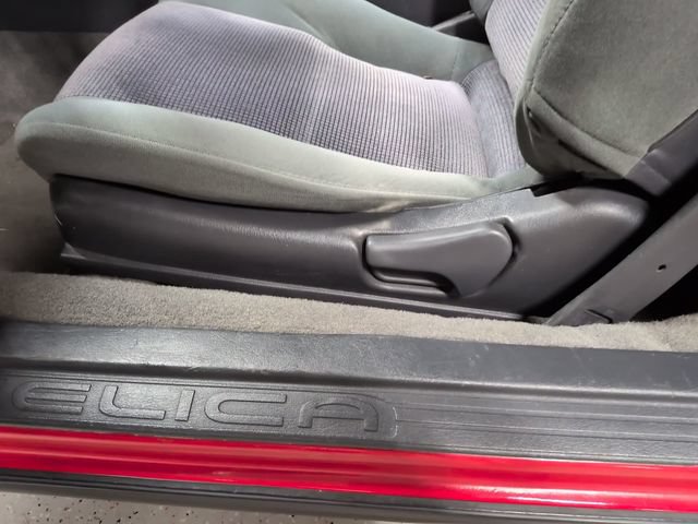 Used 1992 Toyota Celica GT FWD image 14