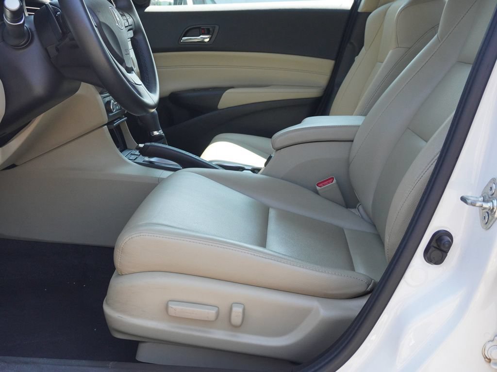 Used 2016 Acura ILX FWD image 23