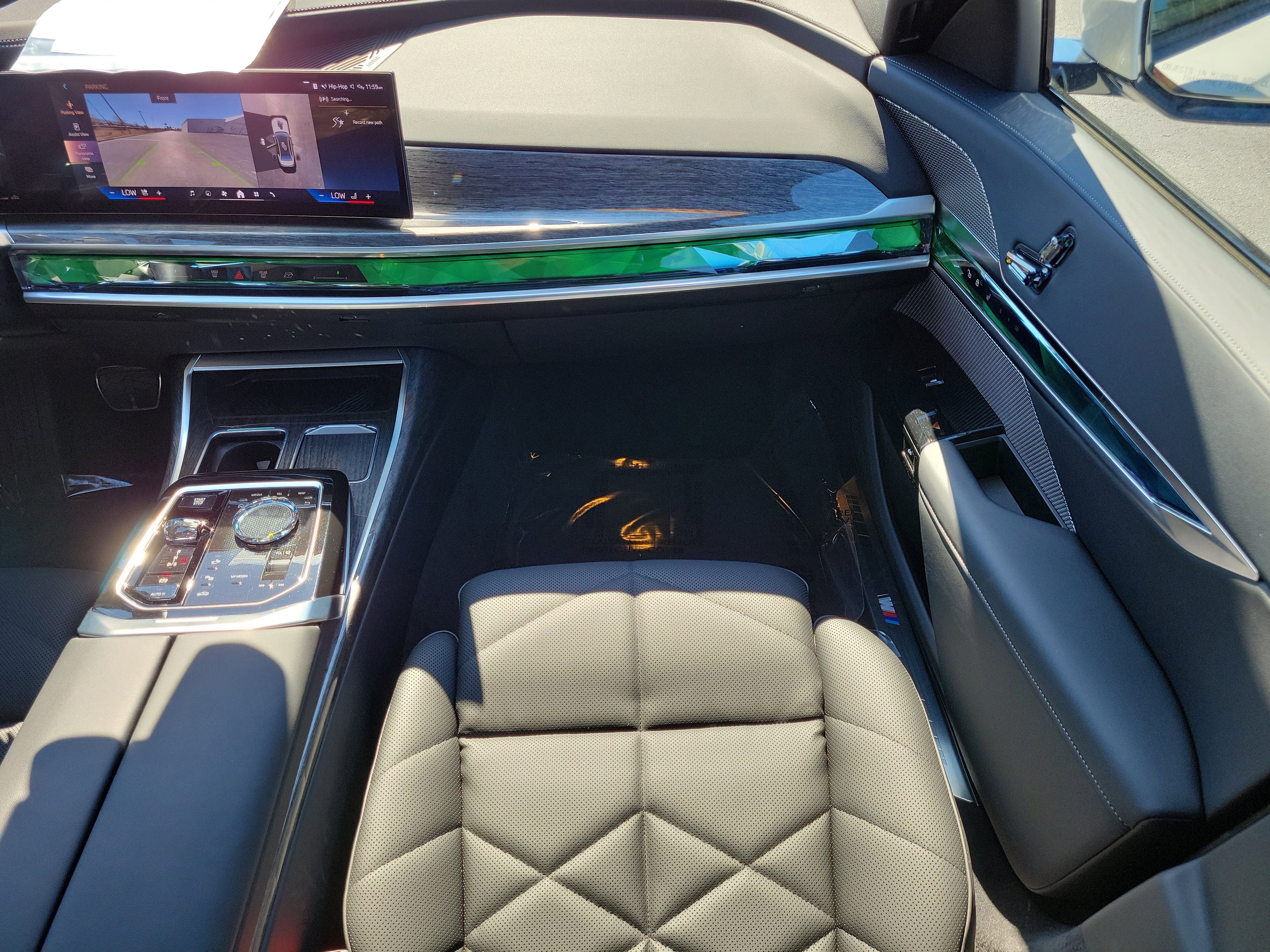 Used 2025 BMW 740i image 15