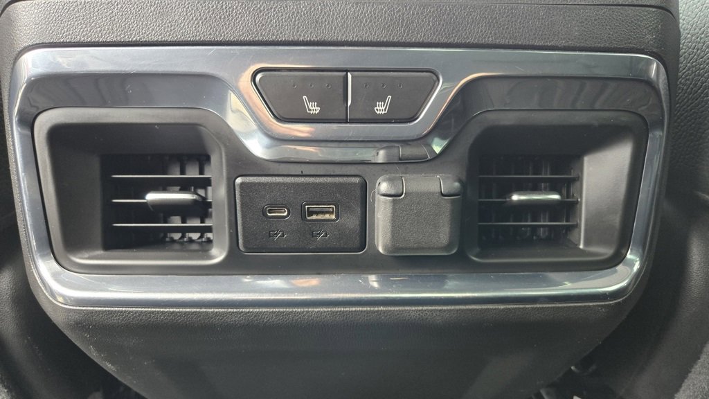 Used 2023 GMC Sierra 3500 Denali w/ Denali Ultimate Package image 42