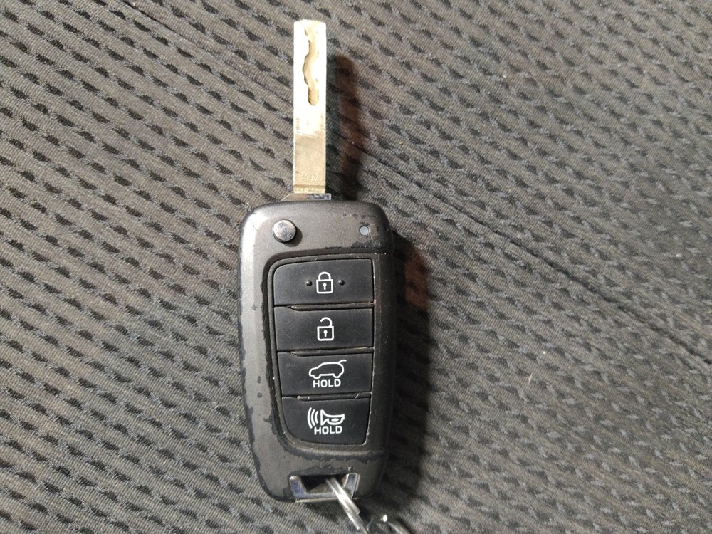 Used 2019 Hyundai Santa Fe SE image 32