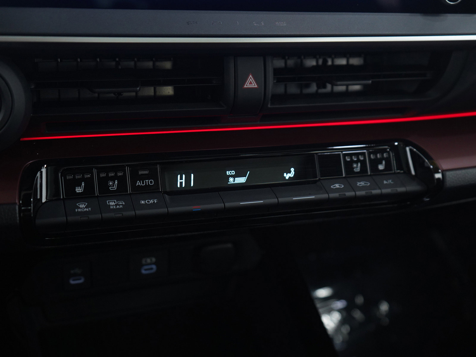 Used 2026 Toyota Prius Plug-In Hybrid image 25