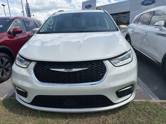 Used 2021 Chrysler Pacifica Touring-L FWD video 2