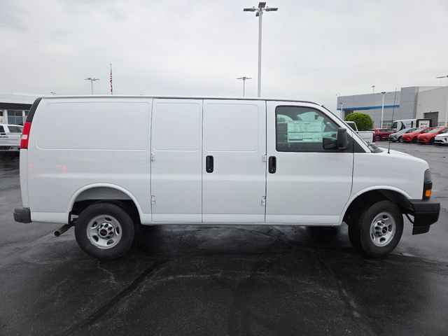 New 2026 GMC Savana 2500 w/ Driver Convenience Package RWD image 17