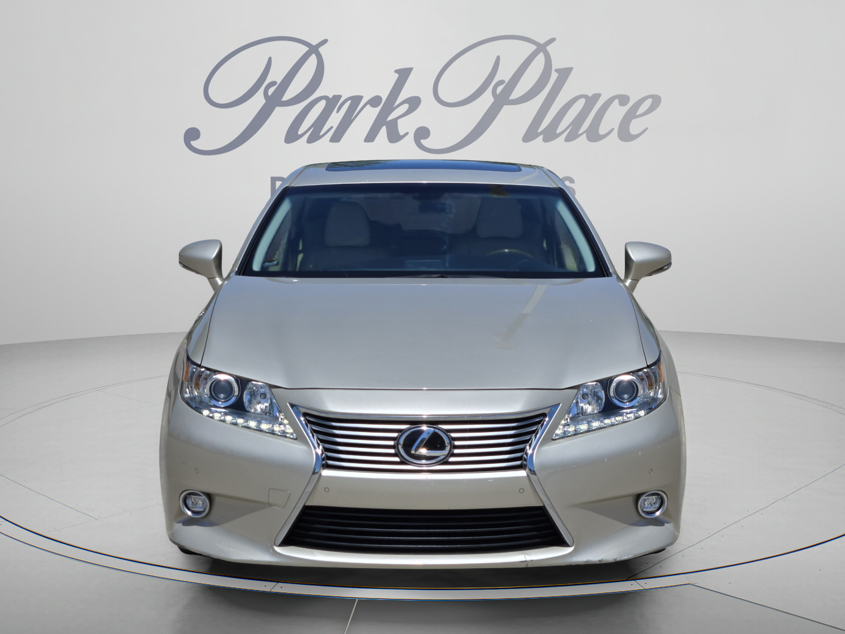 Used 2015 Lexus ES 350 w/ Luxury Package FWD image 8