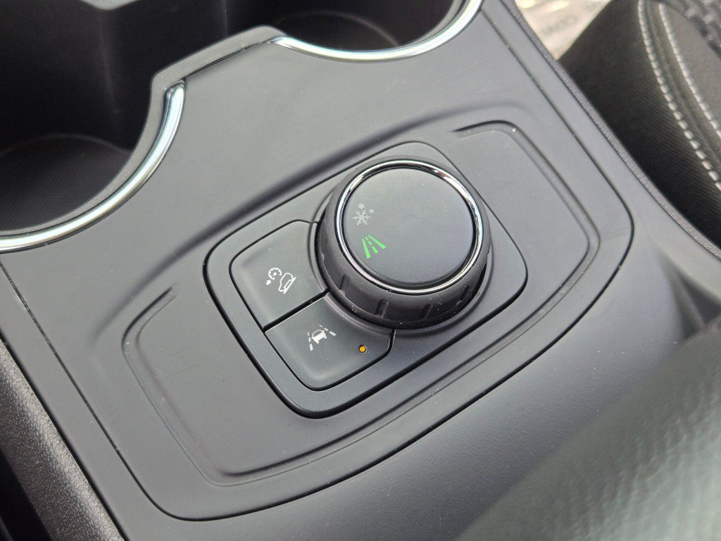 Certified 2024 GMC Terrain SLE FWD image 29