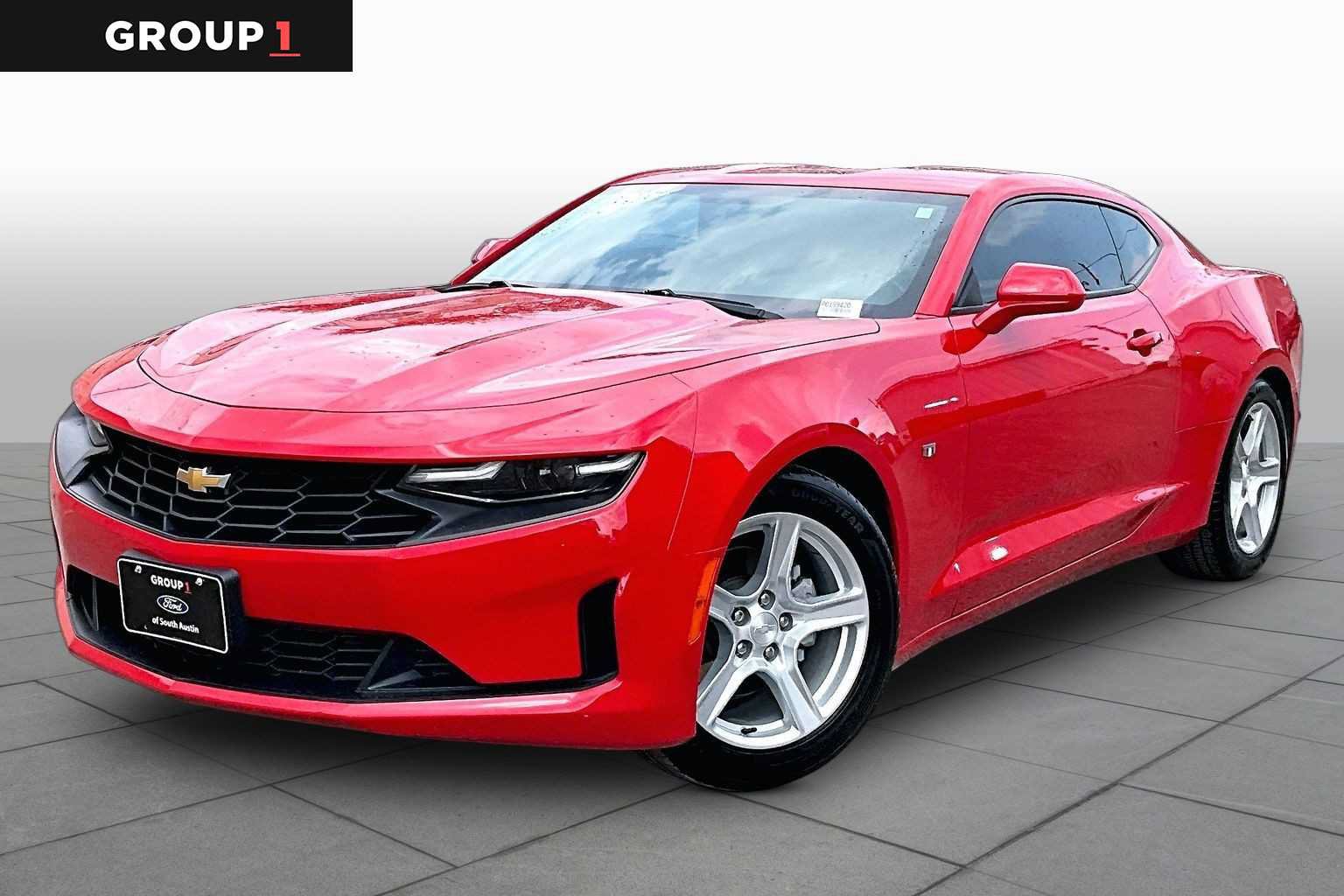 Used 2023 Chevrolet Camaro LT RWD image 1